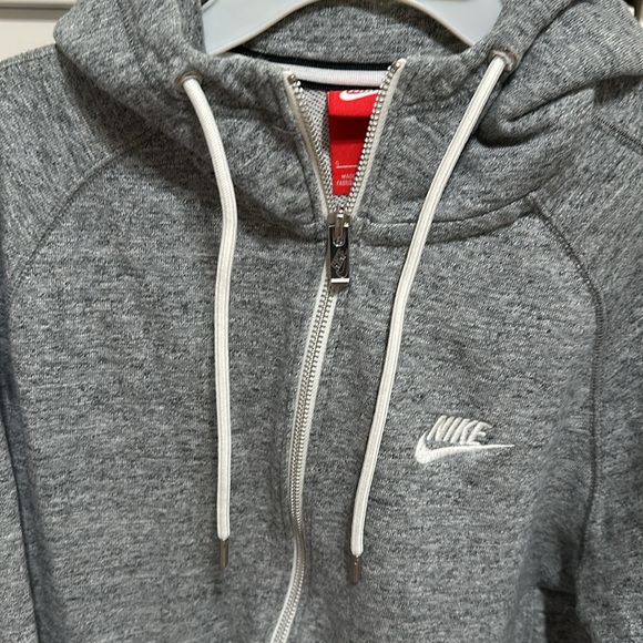 Amazing Condition Men’s Nike Zip Up - Picture 2 of 5